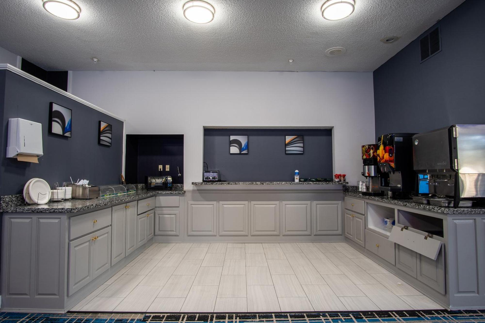 Coratel Inn And Suites By Jasper Eagan St Paul Airport & Mall Of America Zewnętrze zdjęcie
